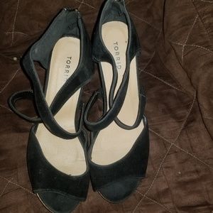 Torrid wedges